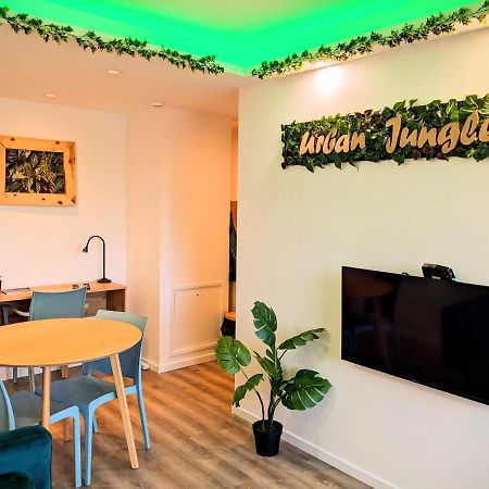Urban Jungle 42 Apartment Saint-Etienne  Ngoại thất bức ảnh